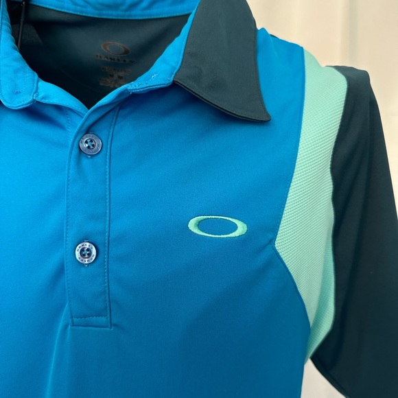 Oakley size medium polo - Picture 4 of 4